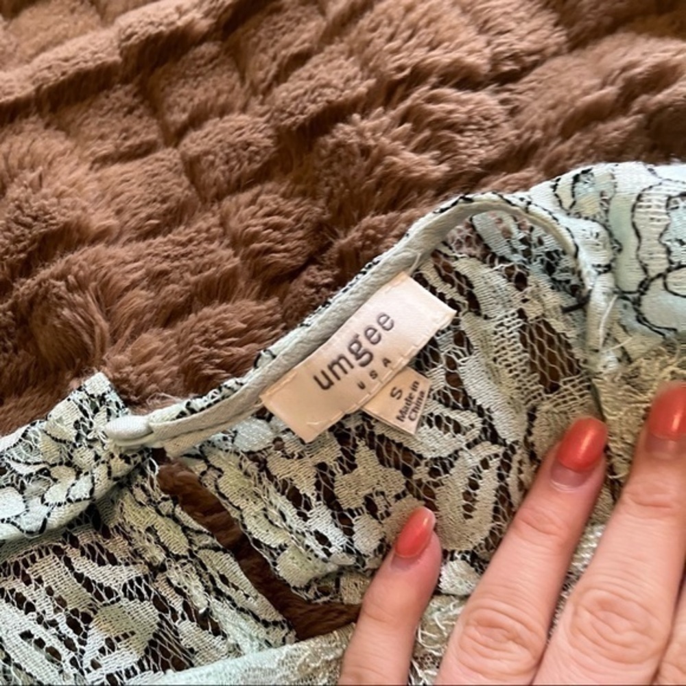 Umgee lace sheer sexy tank top - Picture 5 of 10